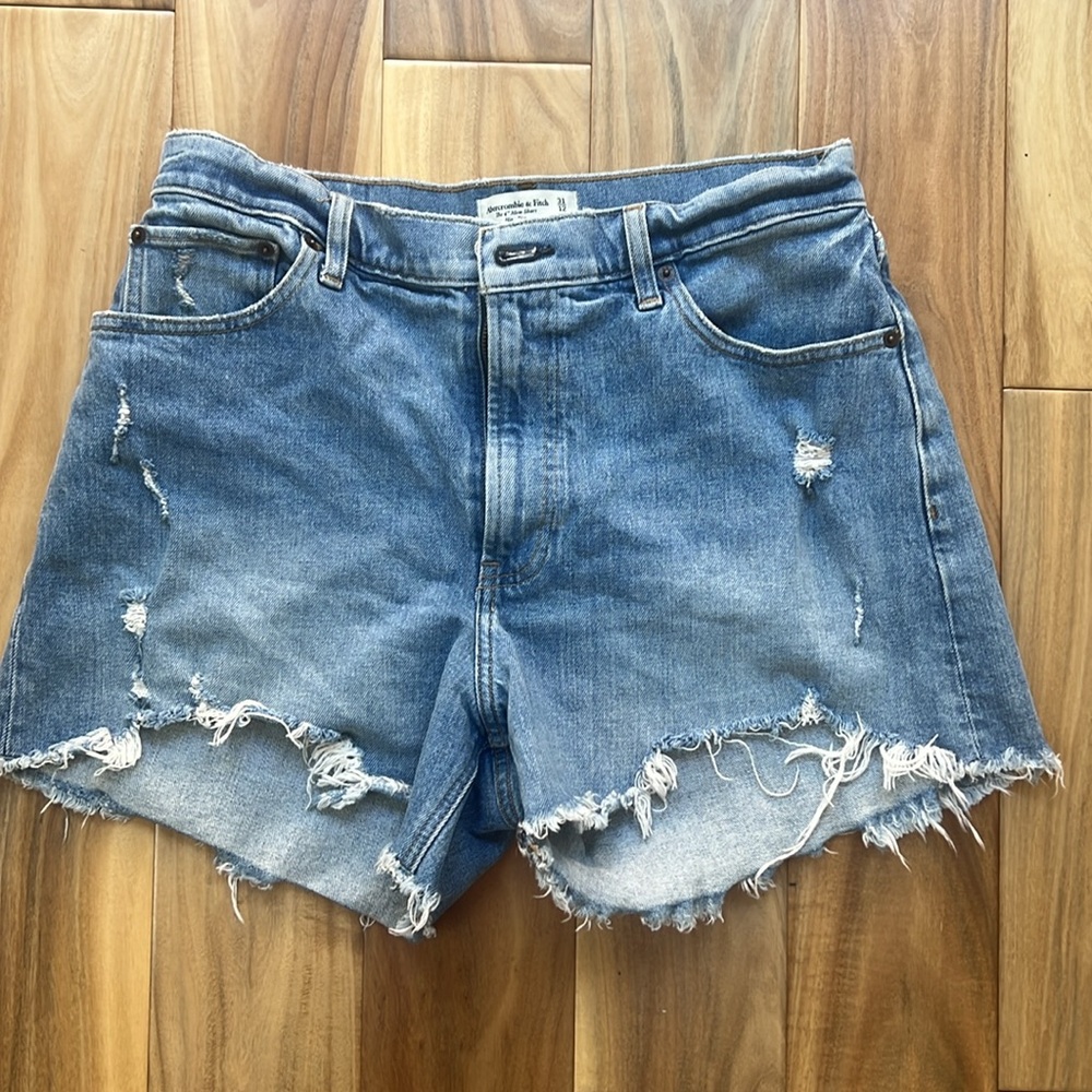 Abercrombie Curve Love shorts 31/12